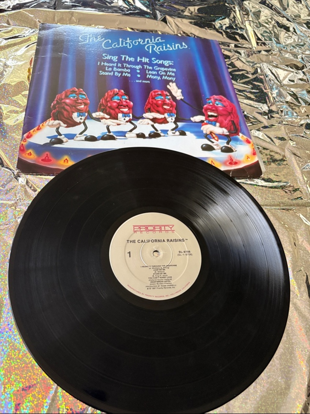 The California Raisins Record - Picture 2 of 3